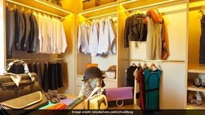 Build your wardrobe with versatile basics, statement pieces, and seasonal updates. Focus on fit, comfort, and color palettes that reflect your unique personal style.